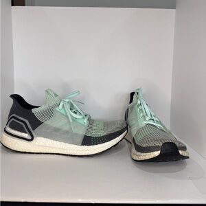 Adidas UltraBoots 19 Mint Grey Men size 10, running comfort sneakers athleisure